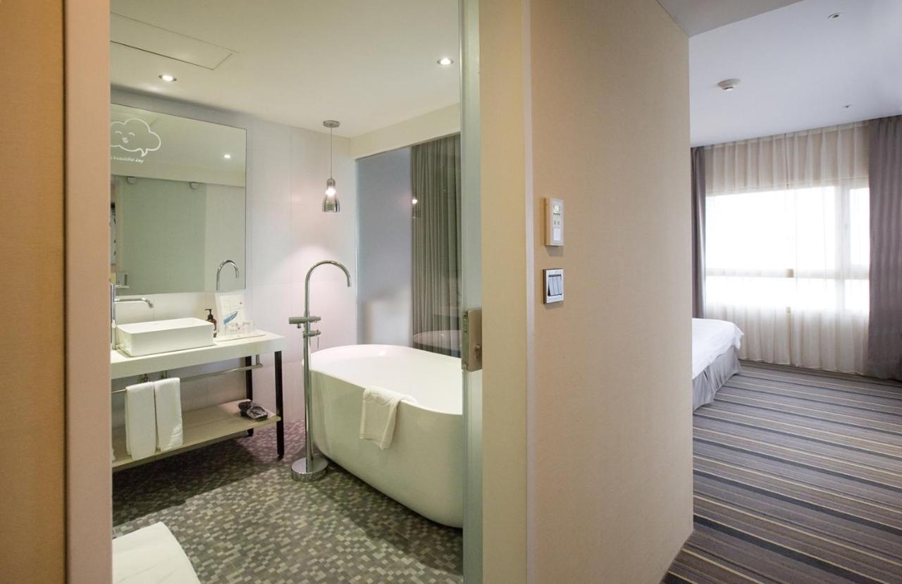 Hotelday Tamsui Exterior foto